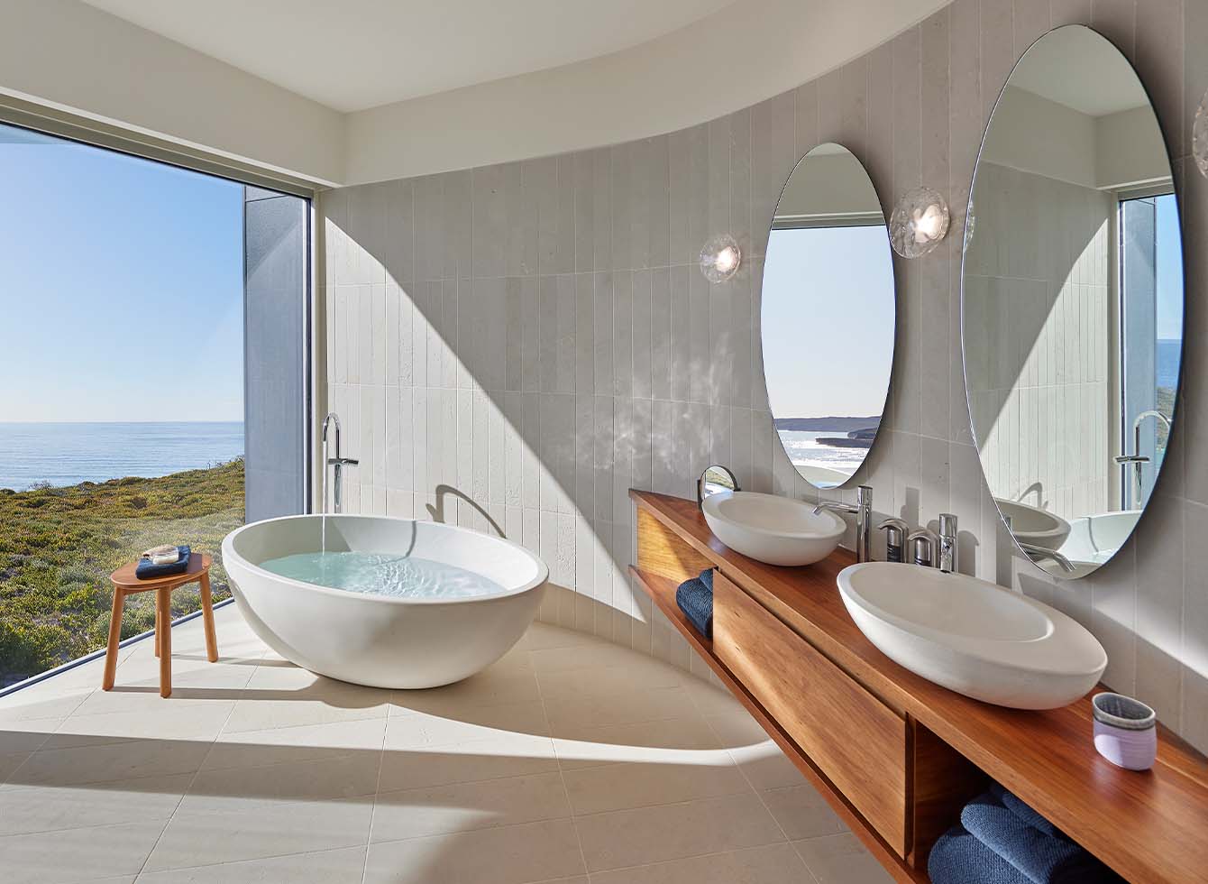 Bedrooms and ensuites Right