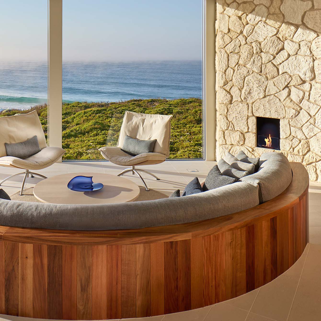 Lounge and terrace Right